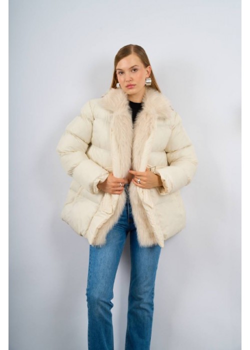 192412 CREAM COAT Zara model