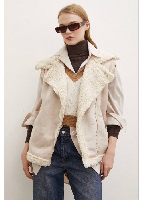 195143 BEIGE COAT