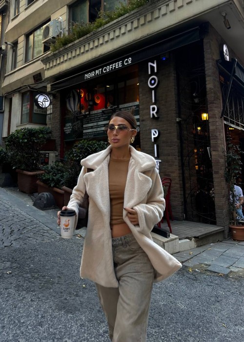 195915 BEIGE COAT