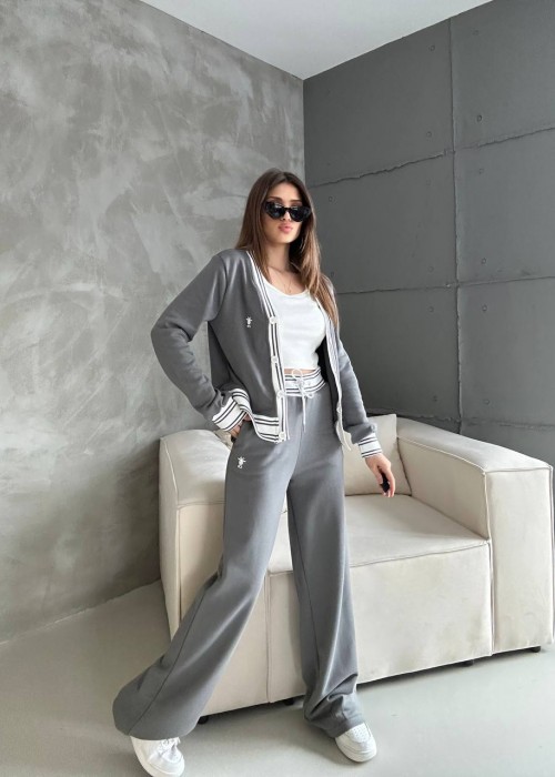 198715 GREY TRACKSUIT 3 YARN